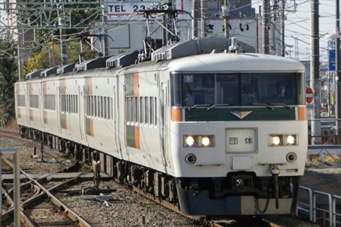 185系