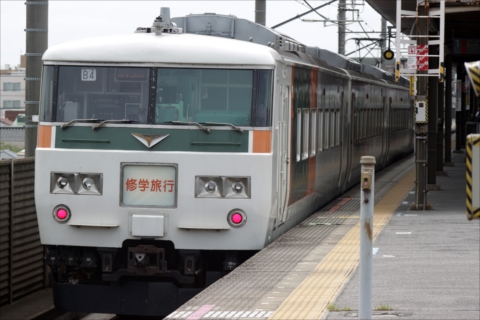 185系